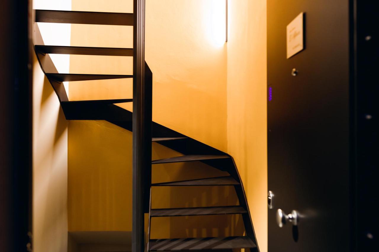 Private Parking Centro Storico: L'Affresco Apartment Bologna Exterior photo